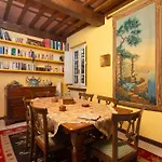 Tuscan With Private Pool & Garden Вилла Камайоре