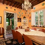 Tuscan With Private Pool & Garden