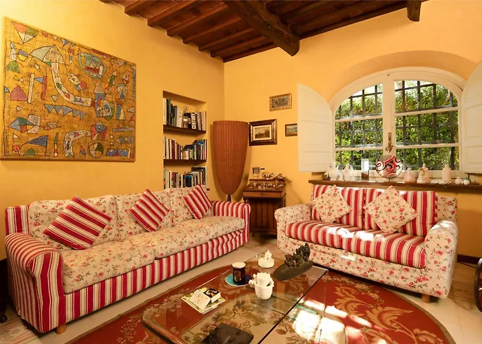 Tuscan With Private Pool & Garden