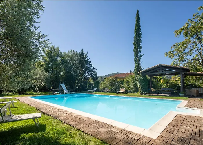 Villa Tuscan With Private Pool & Garden Camaiore